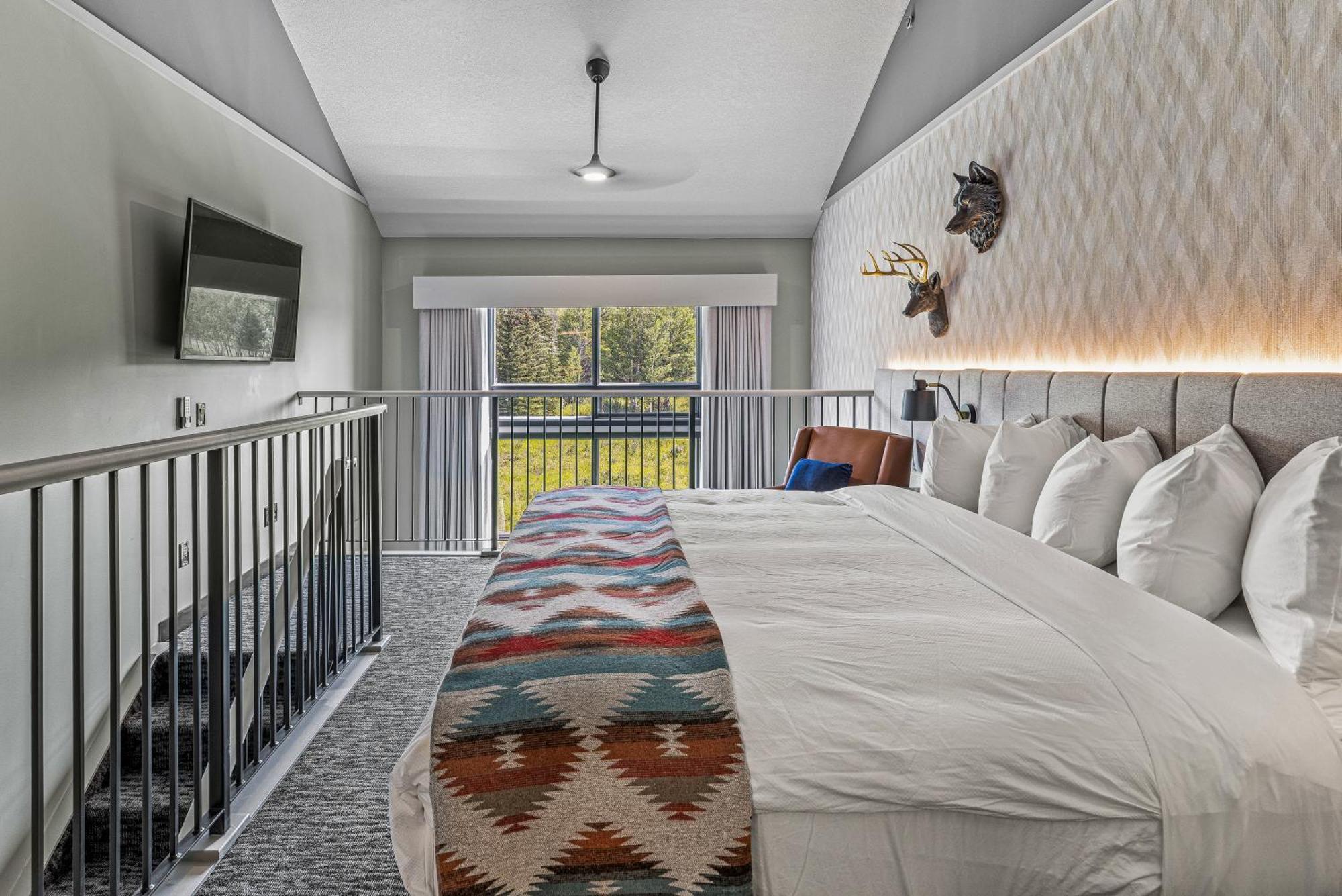Mtn House By Basecamp