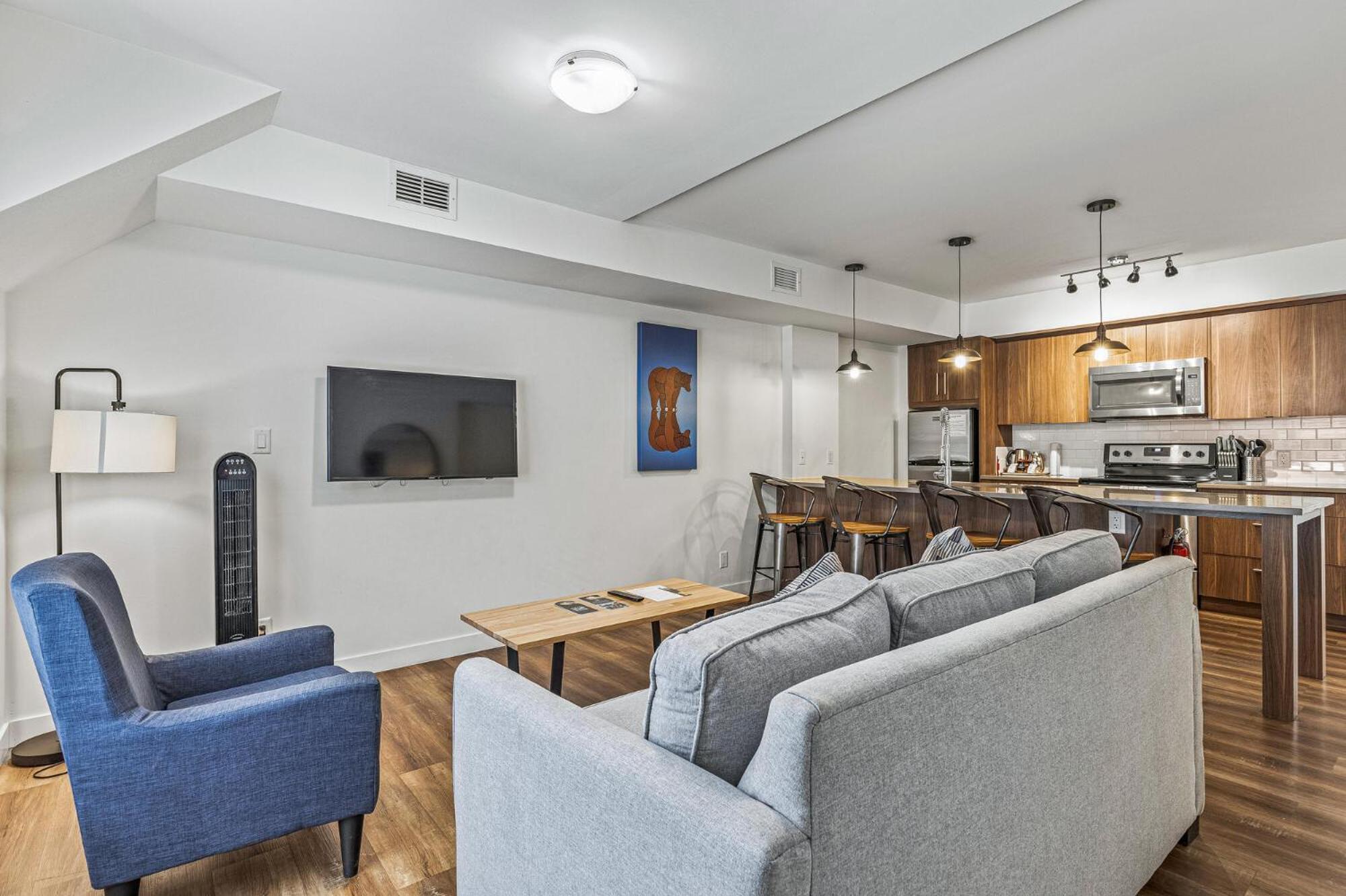 Basecamp Hotel Canmore