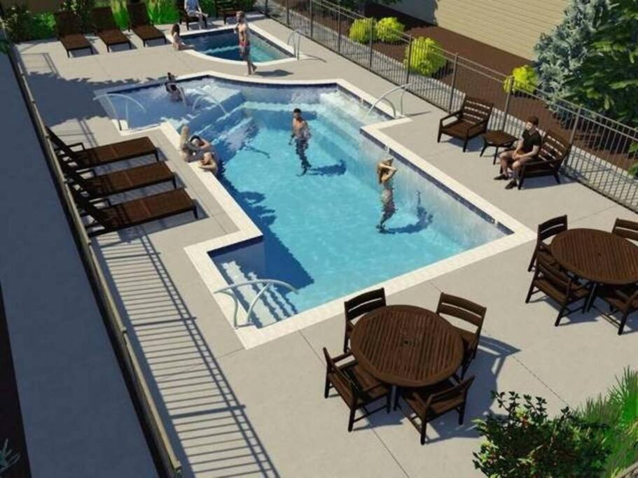 K202 Hot Tub, Pool, Mtn View, Ac, Free Parking Apartment *
