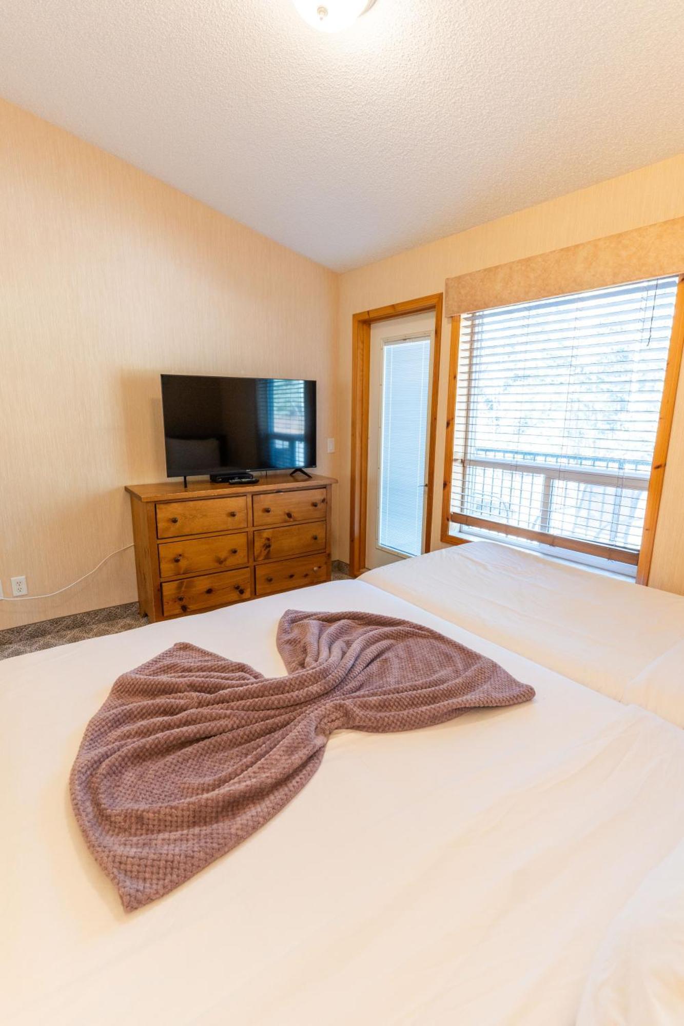 Banff Woods Lodge Canmore