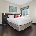 Sundance Suite - Beautiful Condo With Open Pool And Hot Tub