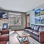 Inviting Rocky Mountain Hot Tub In Top Rated Condo Managed By Little Sister Getaways