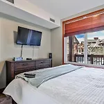 Inviting Rocky Mountain Hot Tub In Top Rated Condo Managed By Little Sister Getaways