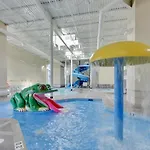 Family Friendly 2Br/2Ba Condo - Views & Location!!