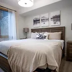 Le Bucheron Stunning Spring Creek Luxury Condo
