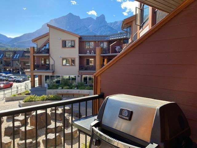 Beautiful Peak Vista - 2br W Stunning Mt Views * Canmore