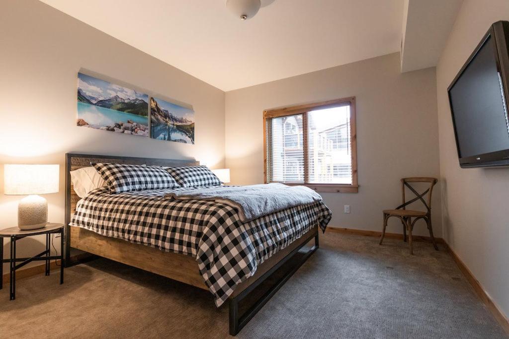 Spring Creek Penthouse By Canadian Rockies Vacation *