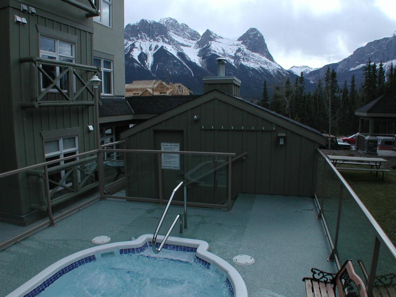 Windtower & 3* Canmore