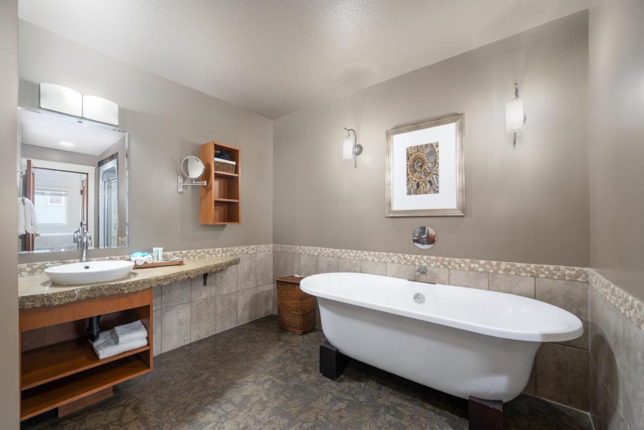 Luxury With On-site * Canmore