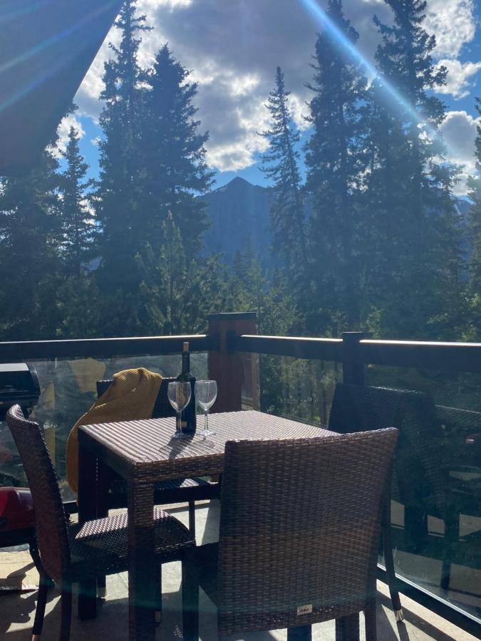 Luxury With On-site Canmore