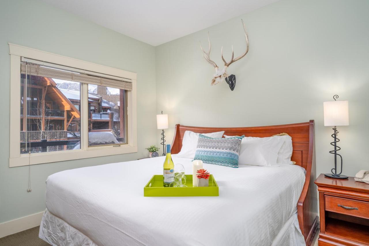 Luxury With On-site Canmore