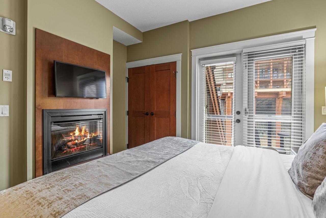 Apartment Sophisticated Mtn 2 Bedroom Pool Hot Tub Managed By Little Sister Getaways Canmore