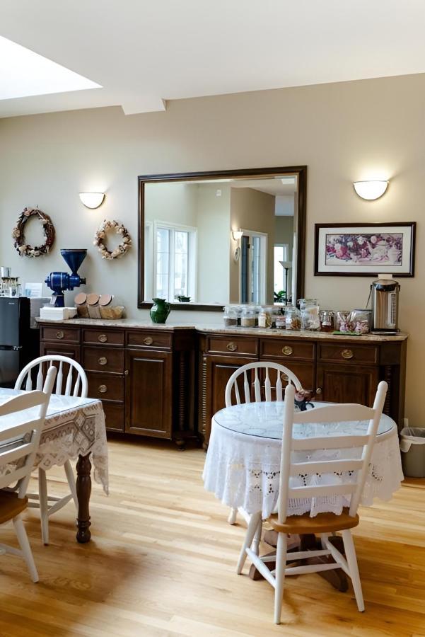 Lady Macdonald Country Inn 4*