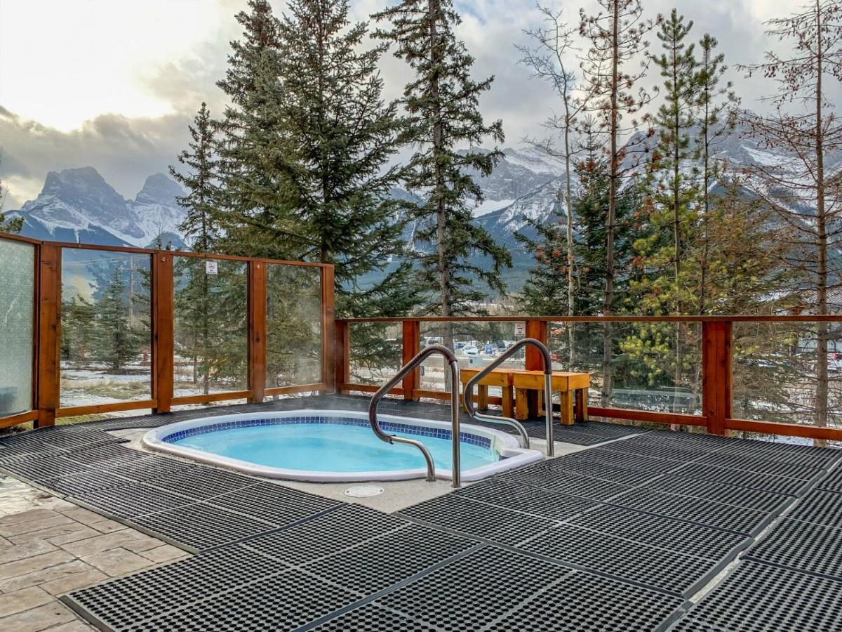 Inviting Rocky Mountain Hot Tub In Rated Managed By Little Sister Getaways Aparthotel *