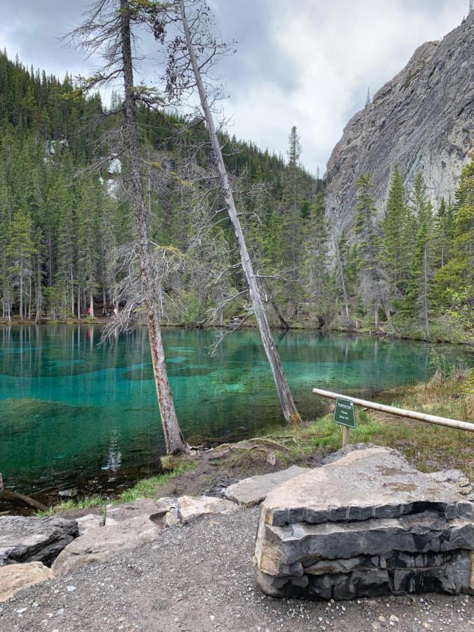 Inviting Rocky Mountain Hot Tub In Rated Managed By Little Sister Getaways