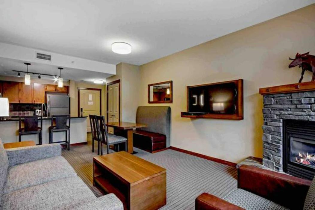 Falcon Crest 1 Bedroom With Gym & Hot-tubs & Mountain View Aparthotel Canmore