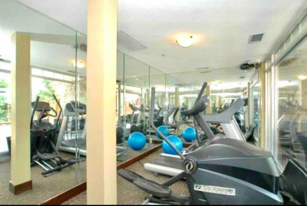Aparthotel Falcon Crest 1 Bedroom With Gym & Hot-tubs & Mountain View Canmore