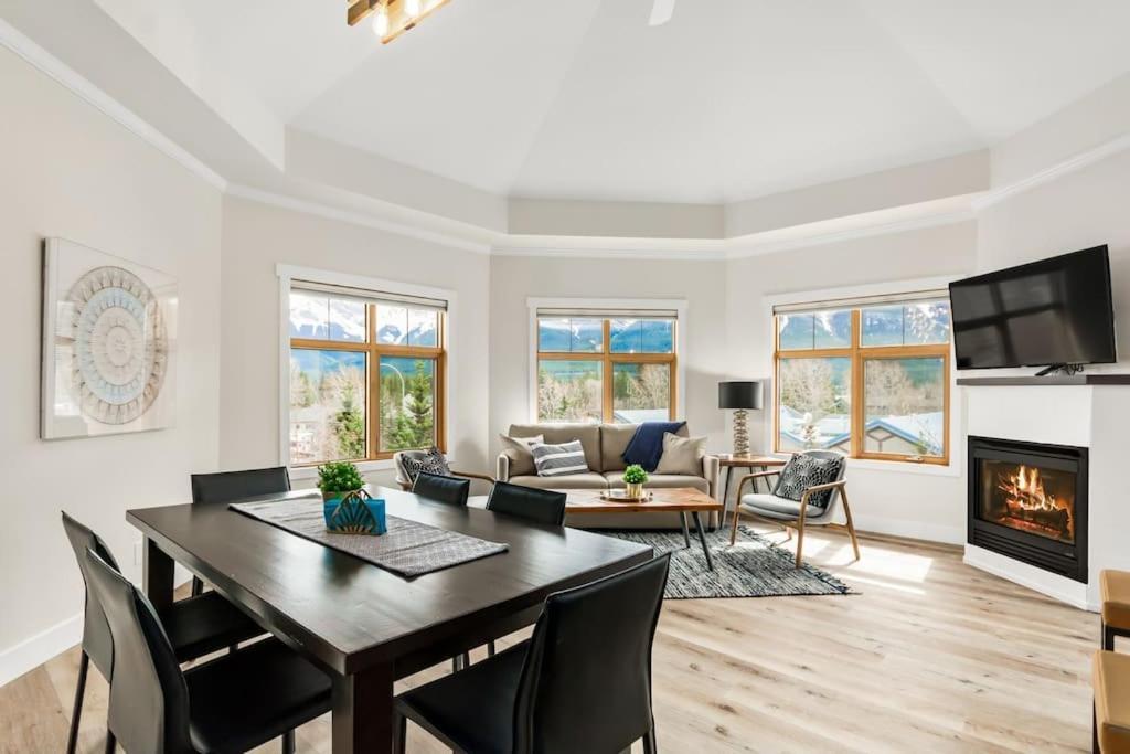 Holiday home The Grand Escape Downtown Canmore