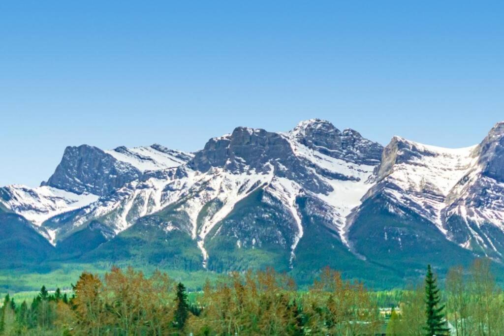 Holiday home The Grand Escape Downtown Canmore