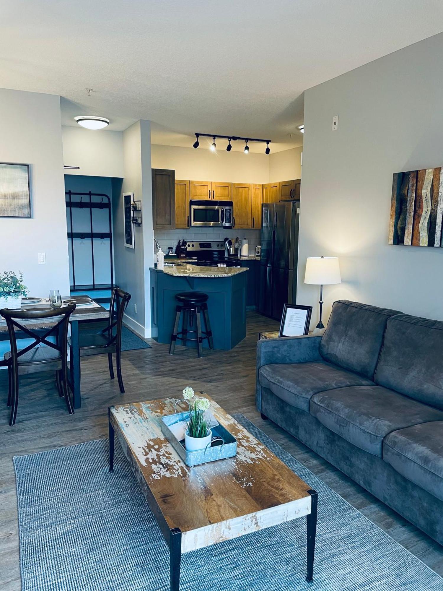 Family Friendly 2br/2ba - Views & Location!! Apartment Canmore
