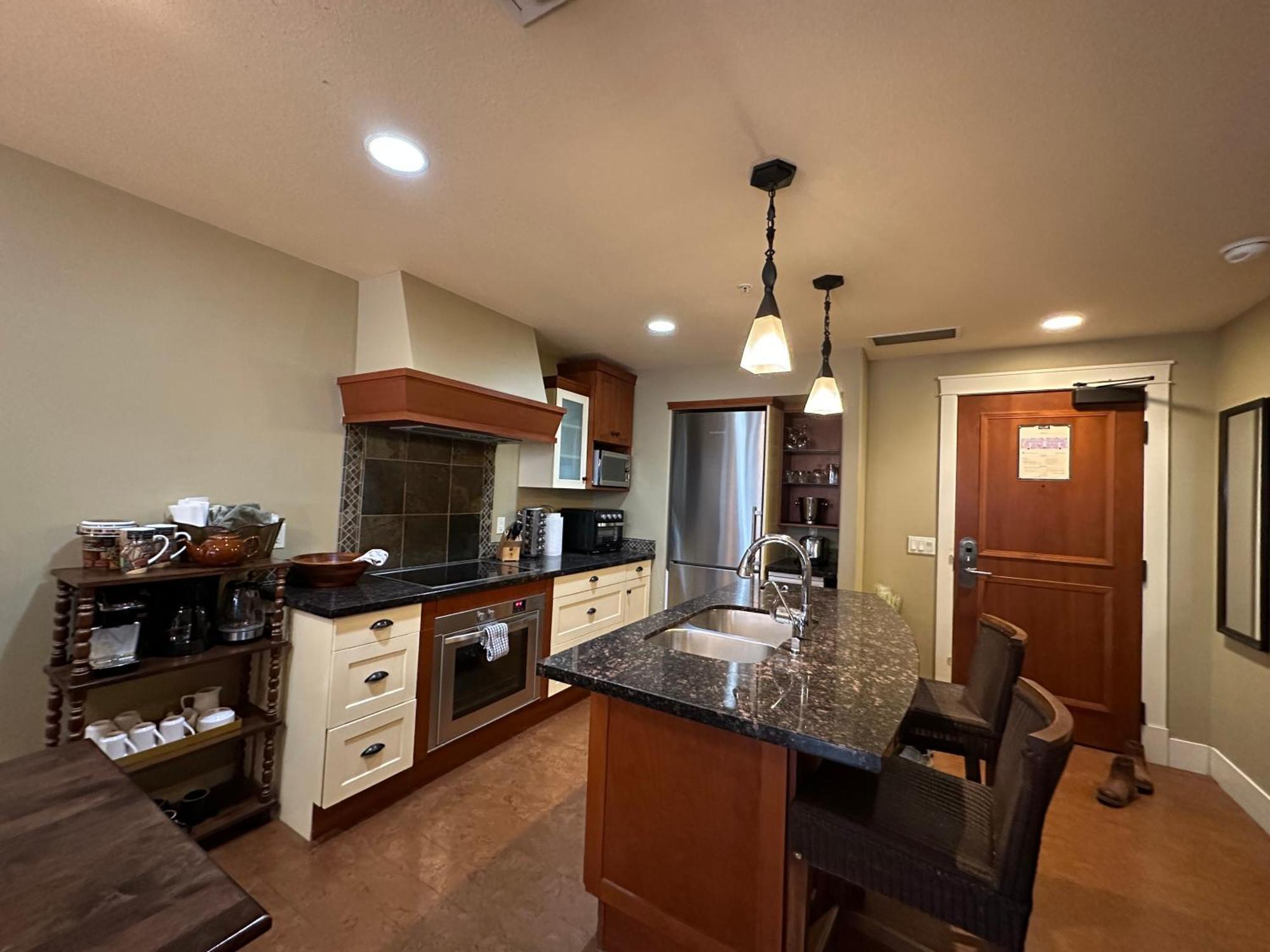 Aparthotel Solara Mountain Retreat - Pool - Hot Tub - - Gym *
