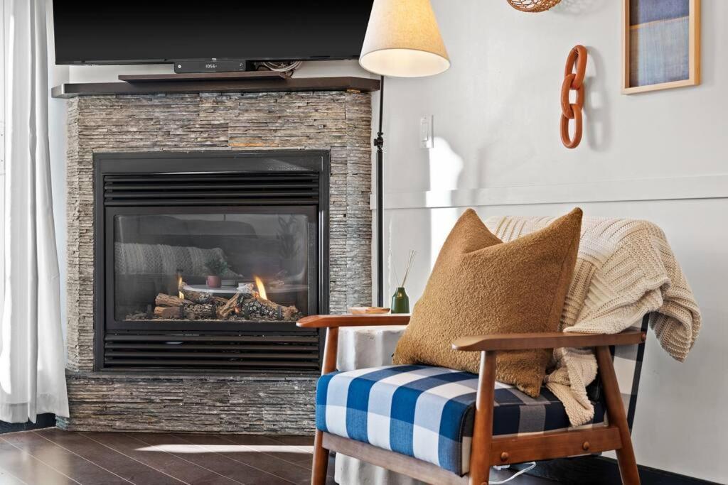 Apartment Stunning Mountain Views - Pool&hottub - King Bed - Bbq Canmore