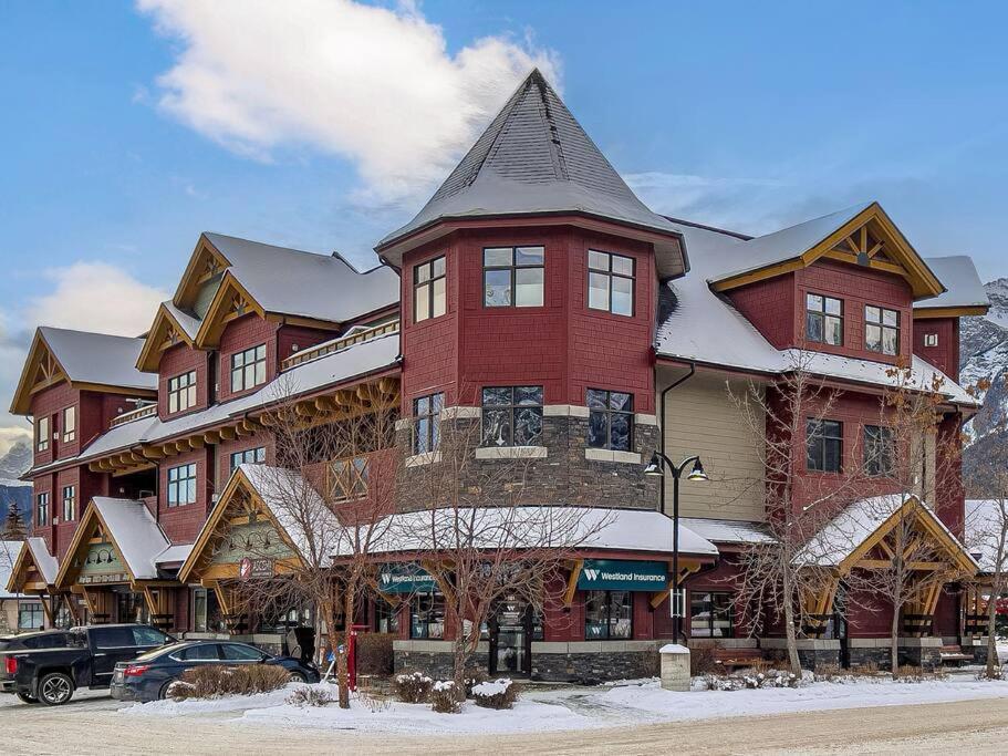 Mountain Vista Escape Downtown Holiday home *