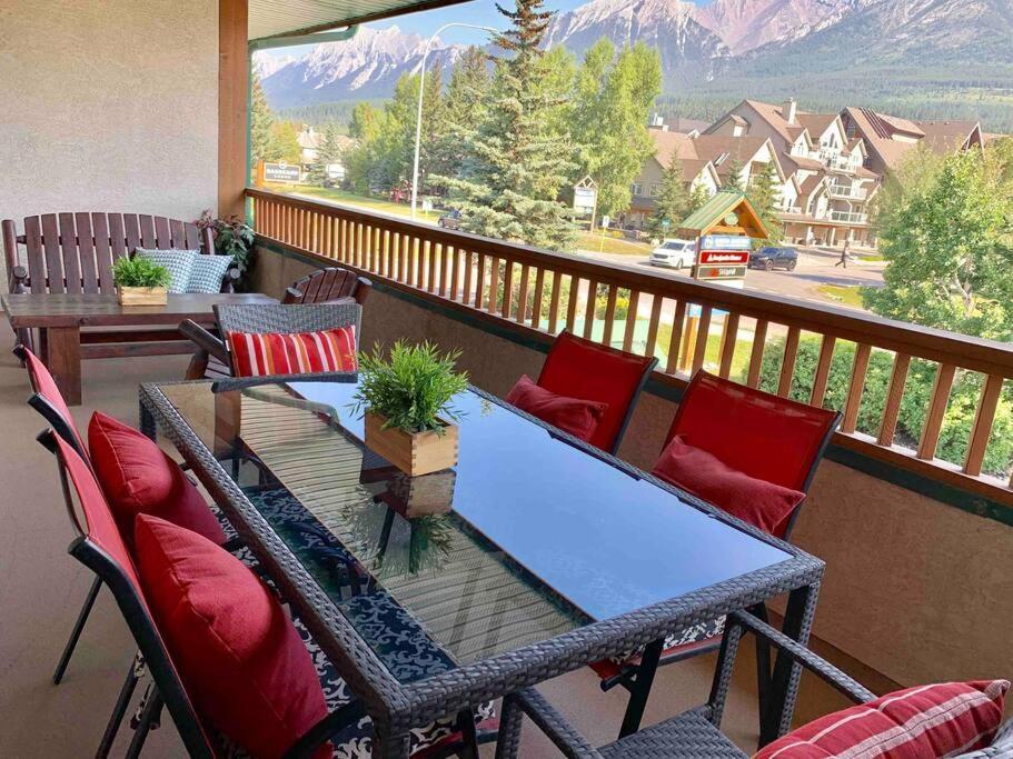 Mountain Modern Hideaway Apartment *