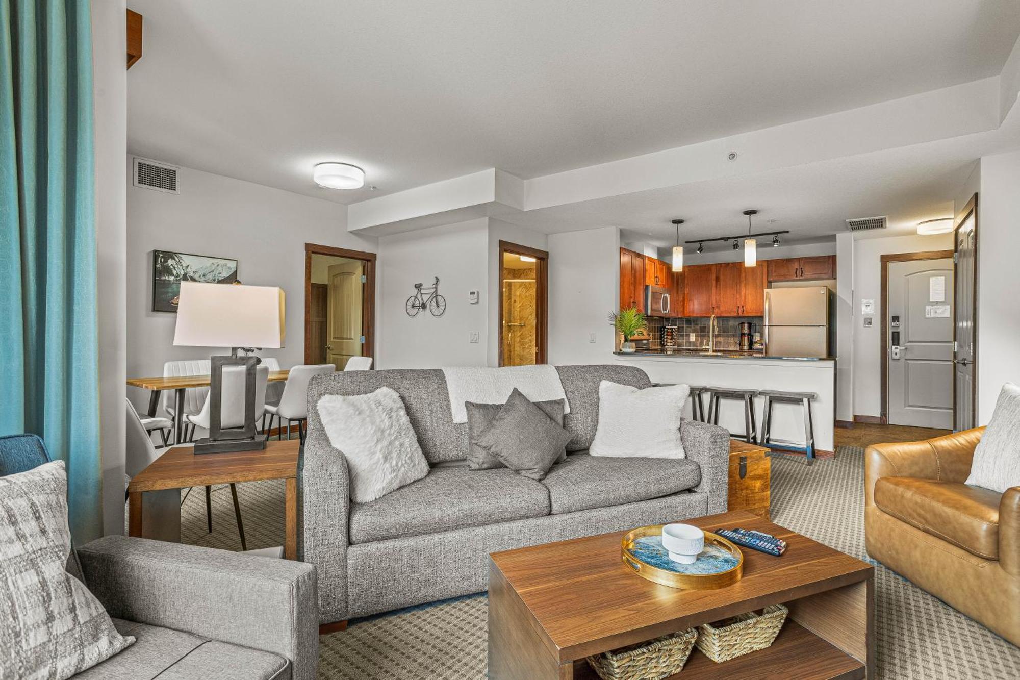 Splendid 1 Bdrm Mountain Condo! Hot Tub! Managed By Little Sister Getaways Apartment