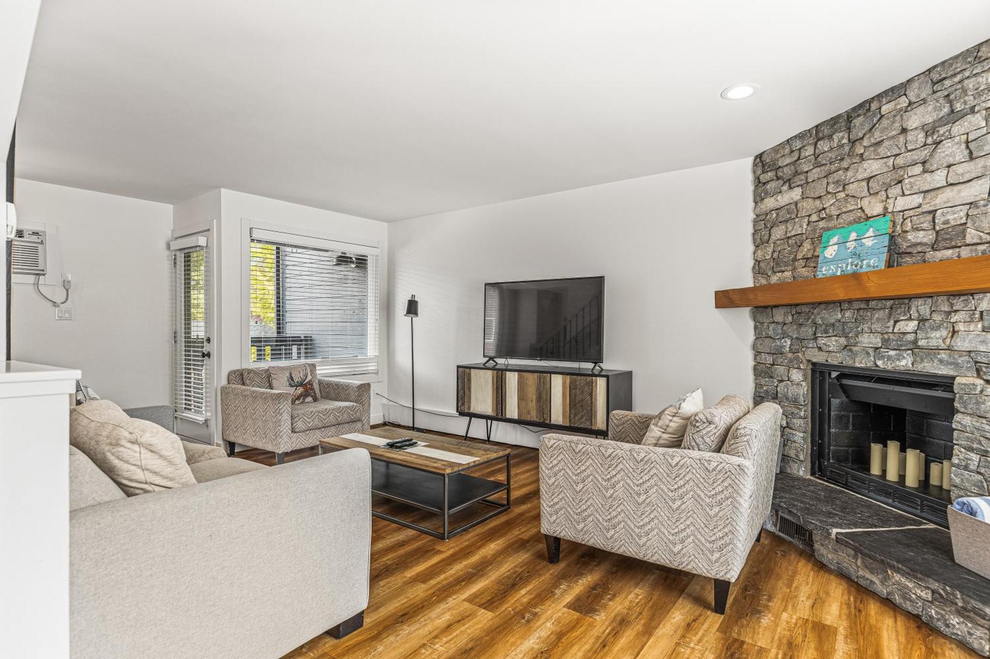 Lamphouse By Basecamp Hotel Canmore