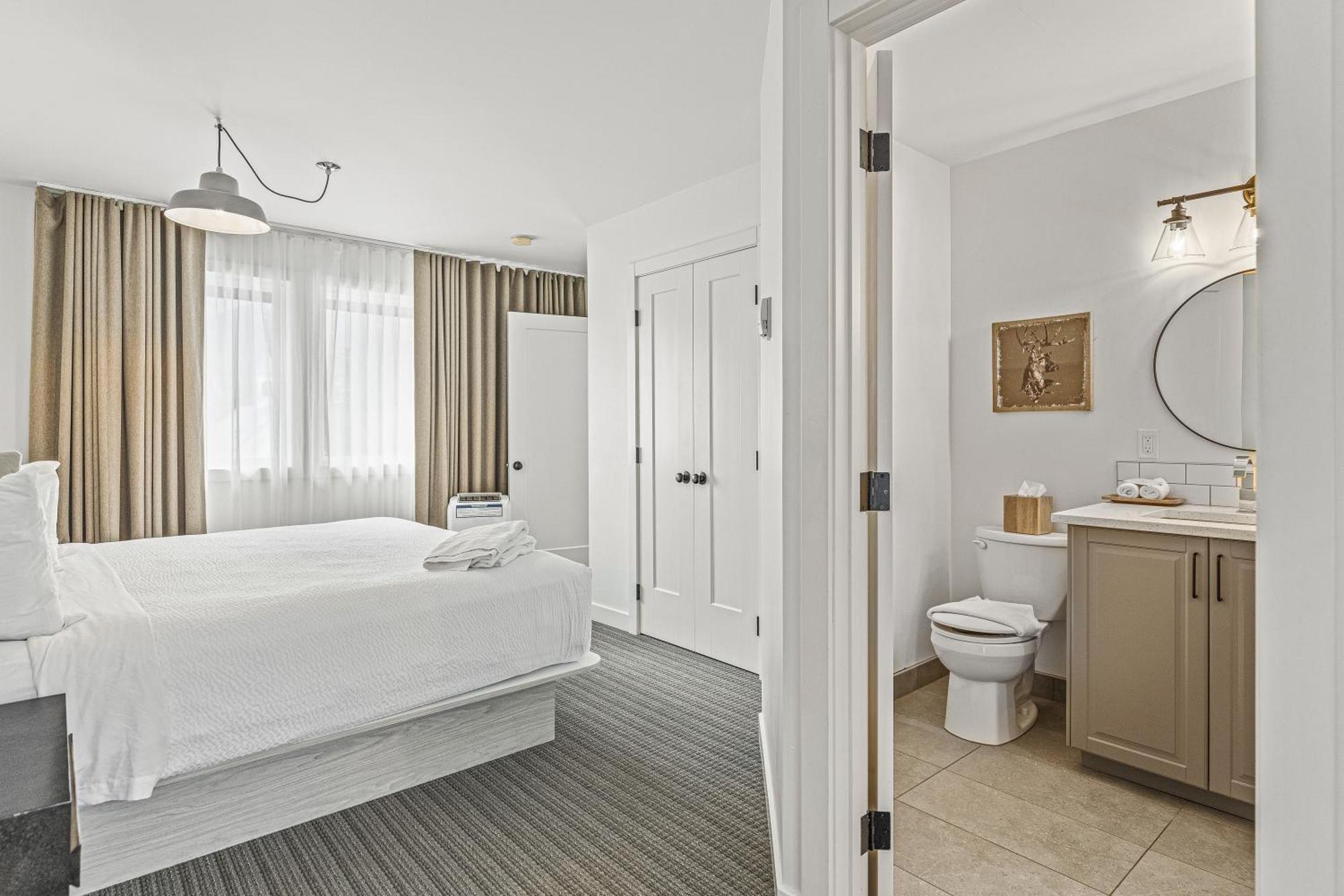 Hotel Lamphouse By Basecamp Canmore