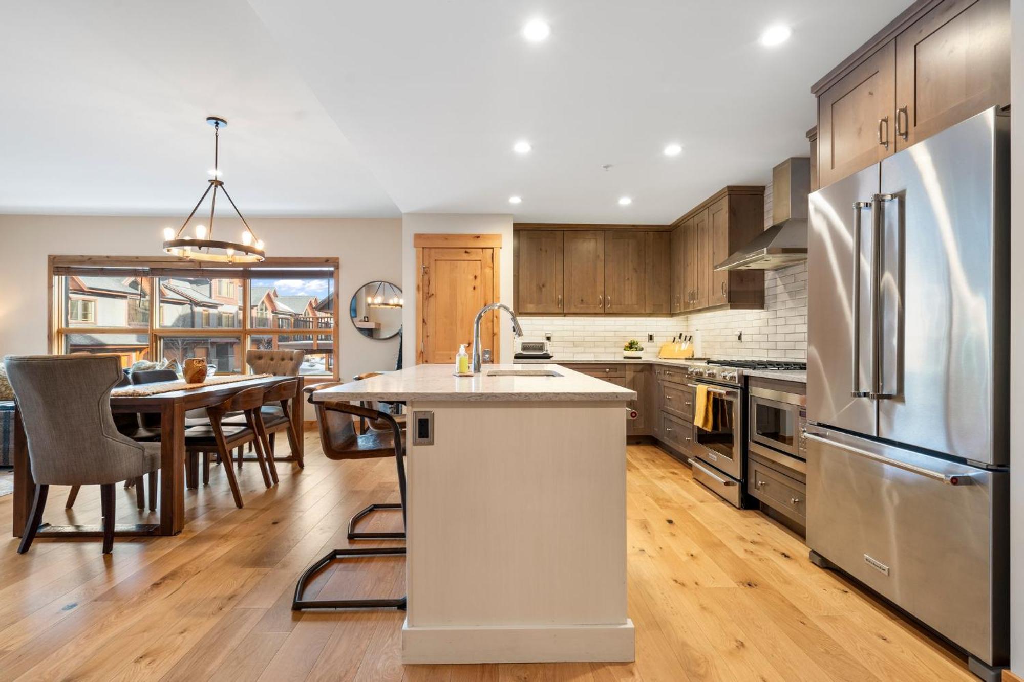 Spring Creek By Canadian Rockies Vacation Apartment *