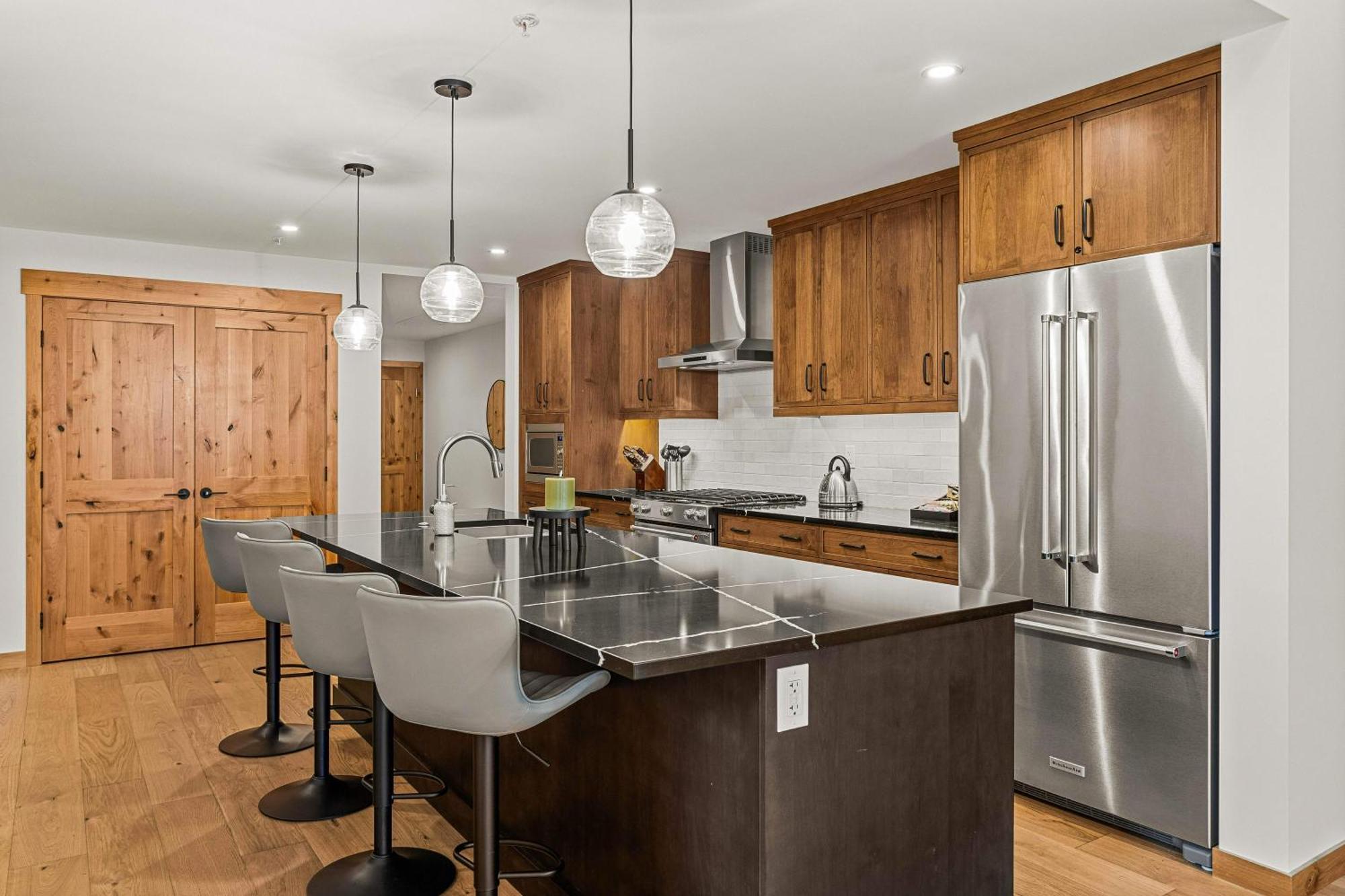 Spring Creek Luxury - Managed By Little Sister Getaways Canmore
