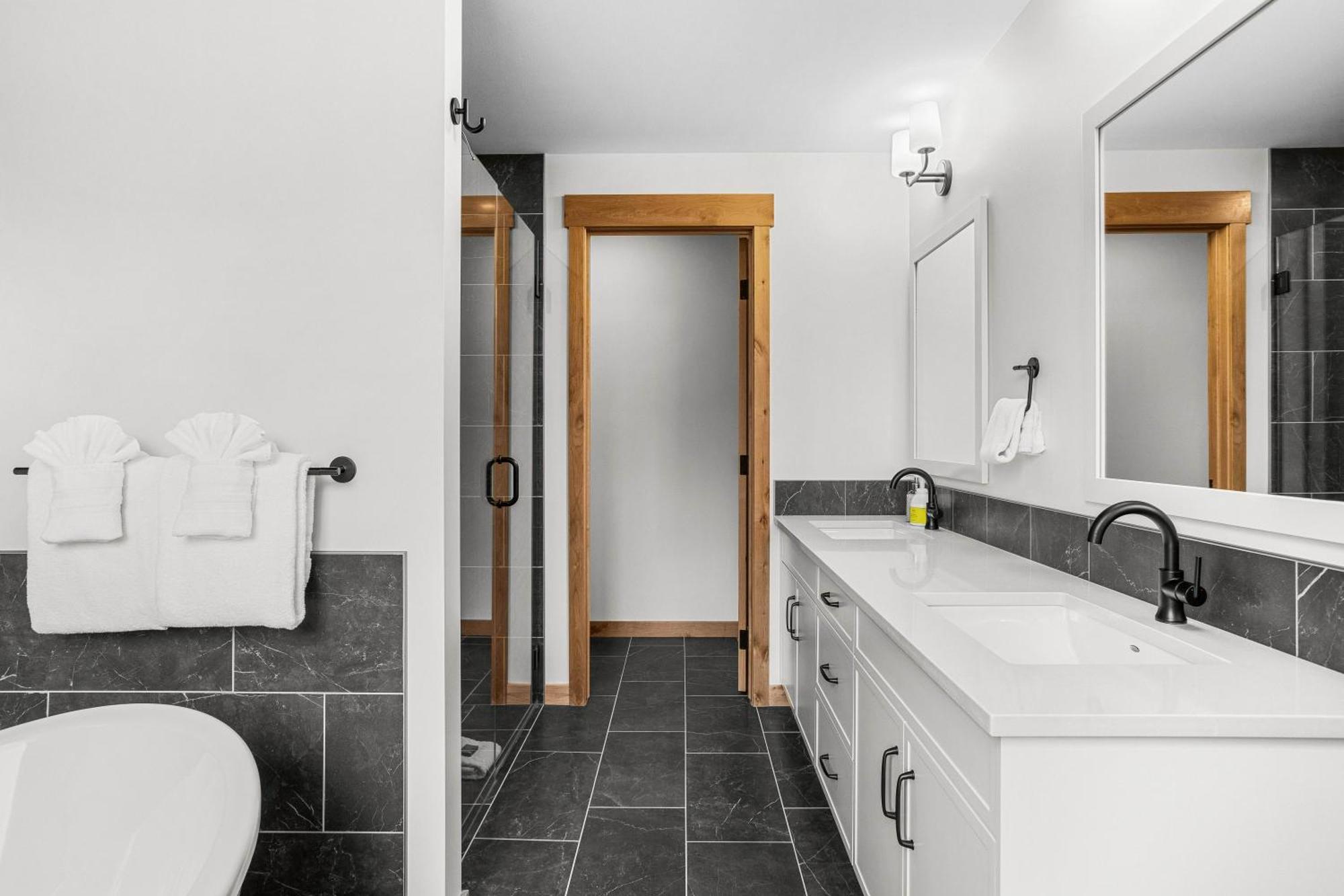 Spring Creek Luxury - Managed By Little Sister Getaways * Canmore