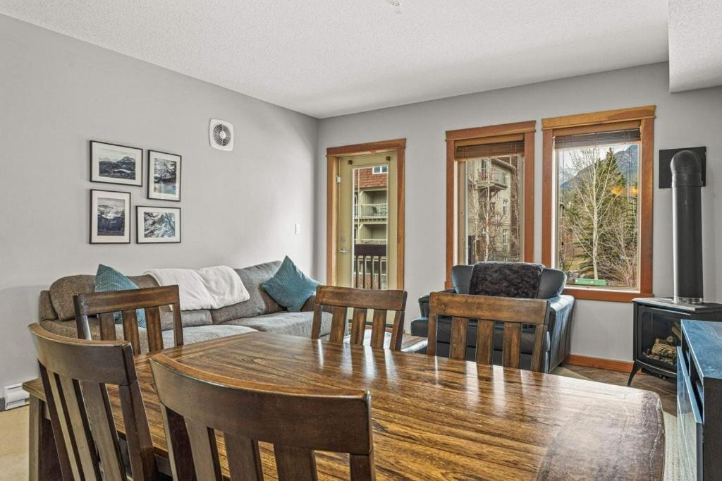 Aparthotel Pines & Peaks 2 Bedroom Mountain Retreat