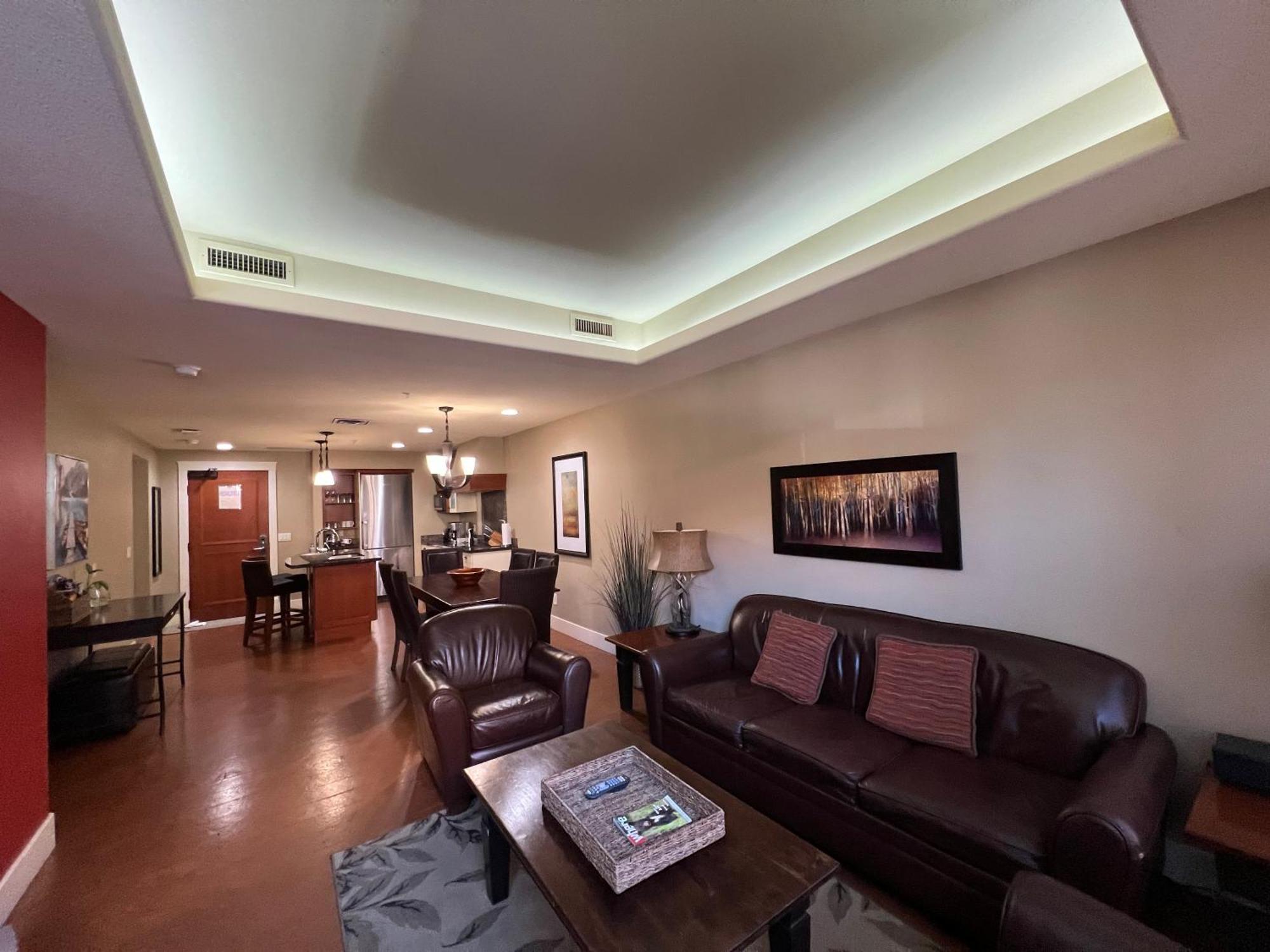 Luxury 2bedroom 2bath Sleeps 6 945 Square Feet Aparthotel *