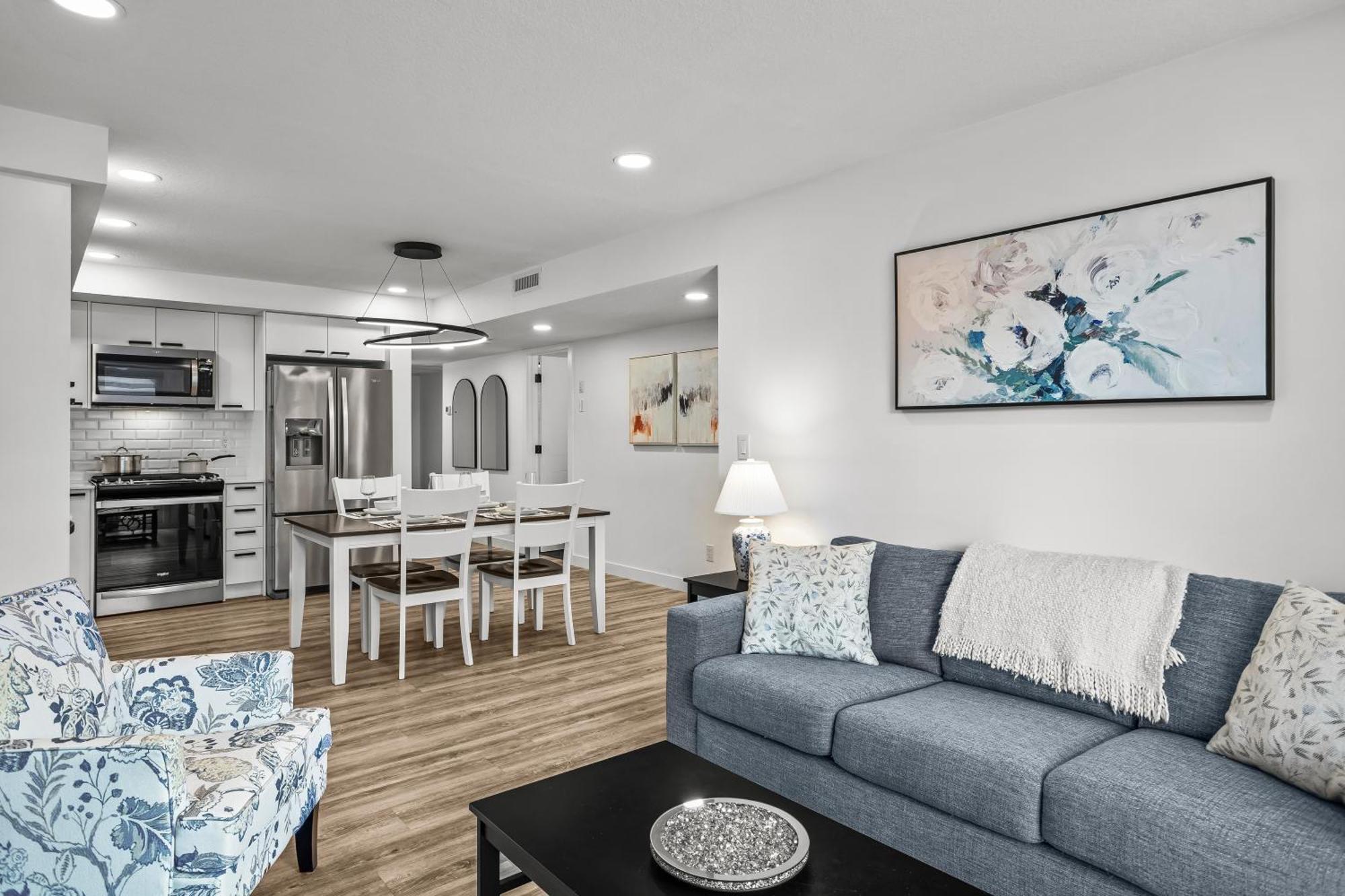 T202 Brand New! The Mountain's Call- Mountain View Apartment Canmore
