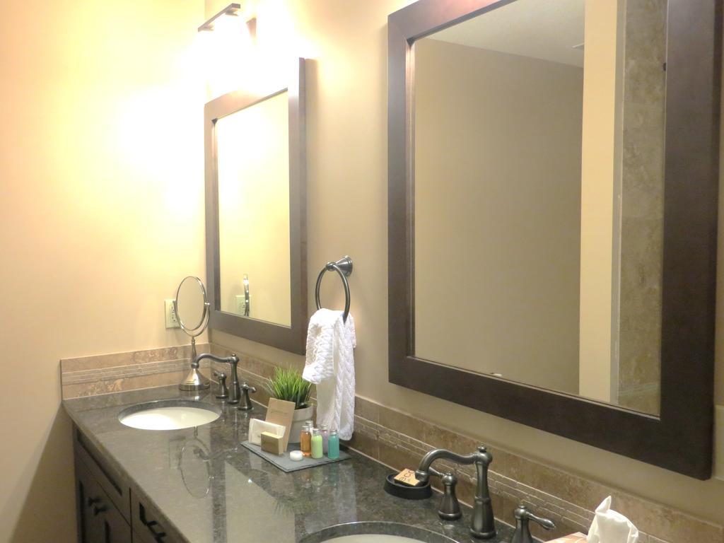 Luxury Vacations Apartment Canmore