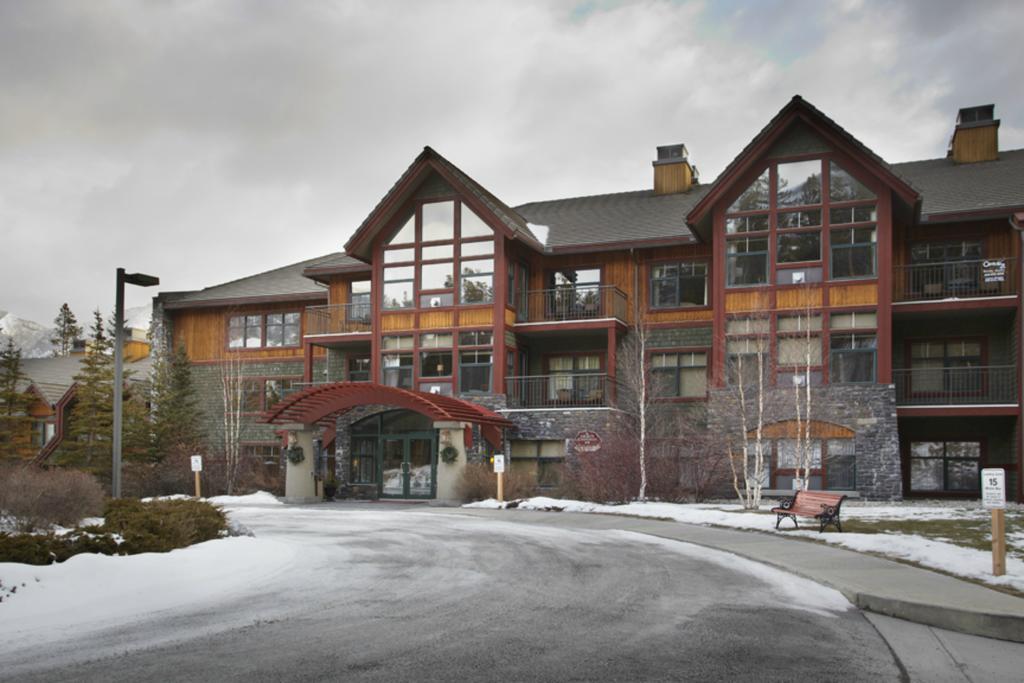 Platinum - Vacation * Canmore