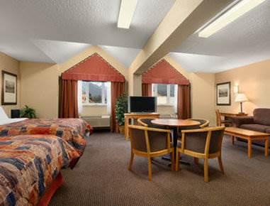 & Hotel