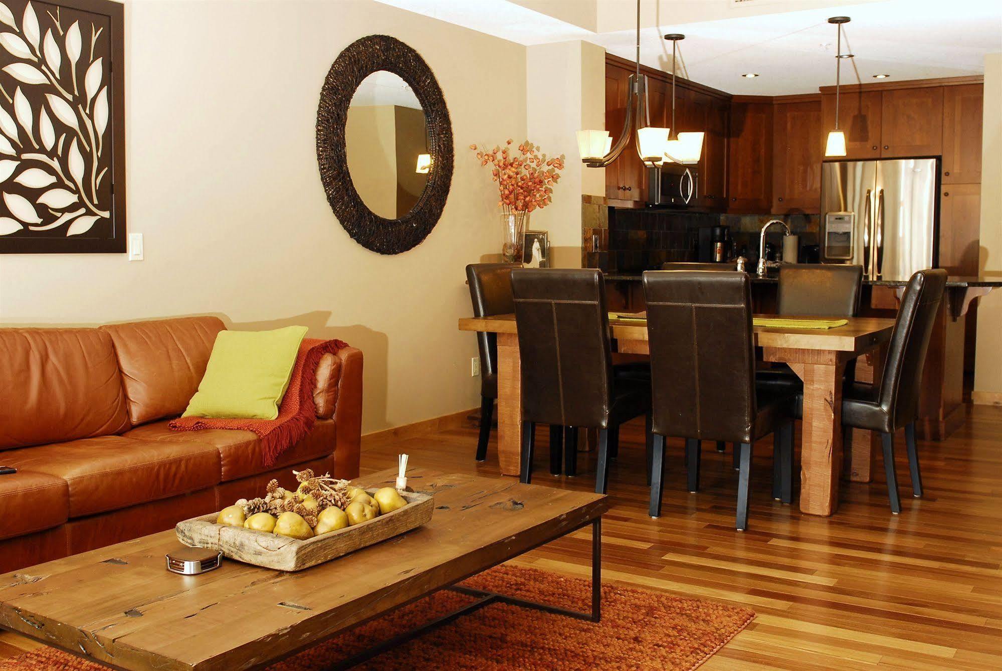 Rundle Cliffs Hotel 3*