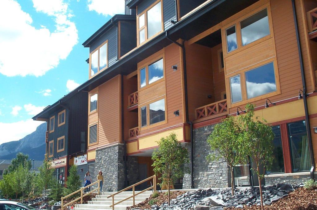 Hotel Crossing 3*