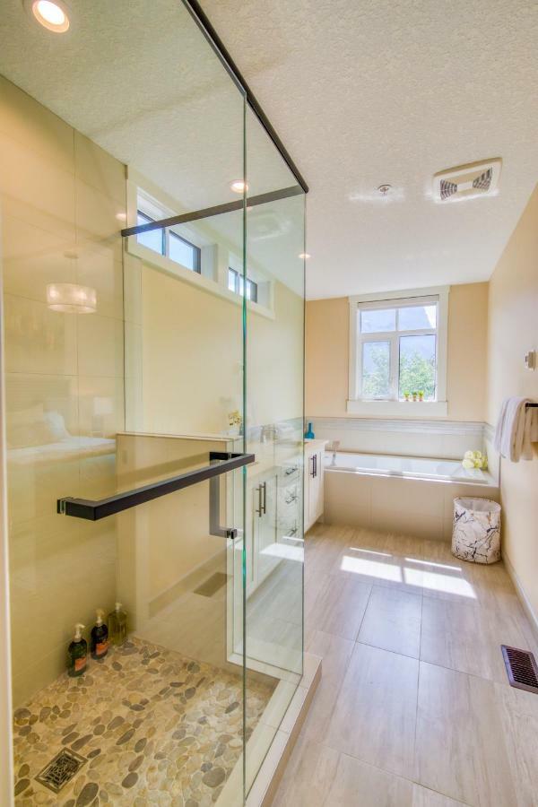 Chakras By Samsara - Top View - Private Hot Tub - 4br&5bth