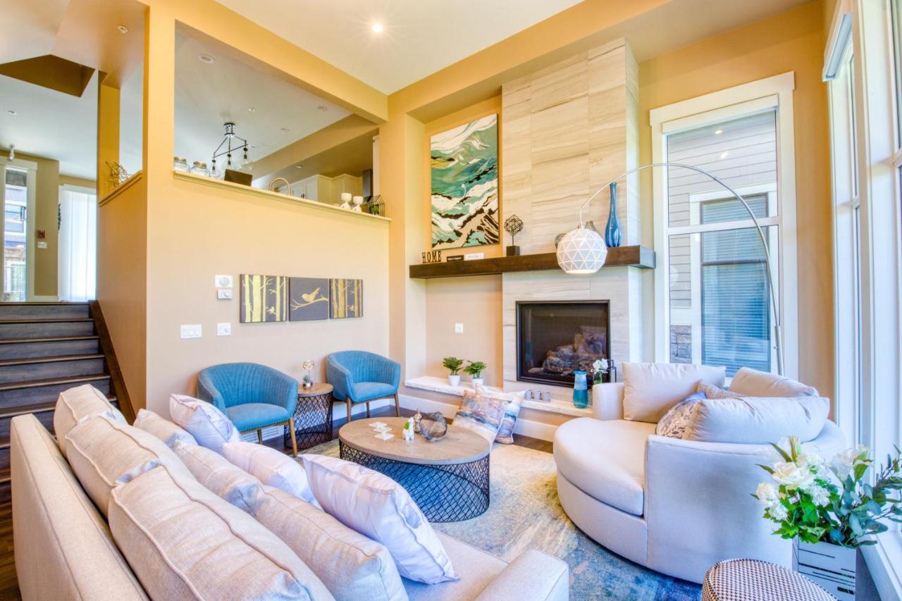 Chakras By Samsara - Top View - Private Hot Tub - 4br&5bth Holiday home
