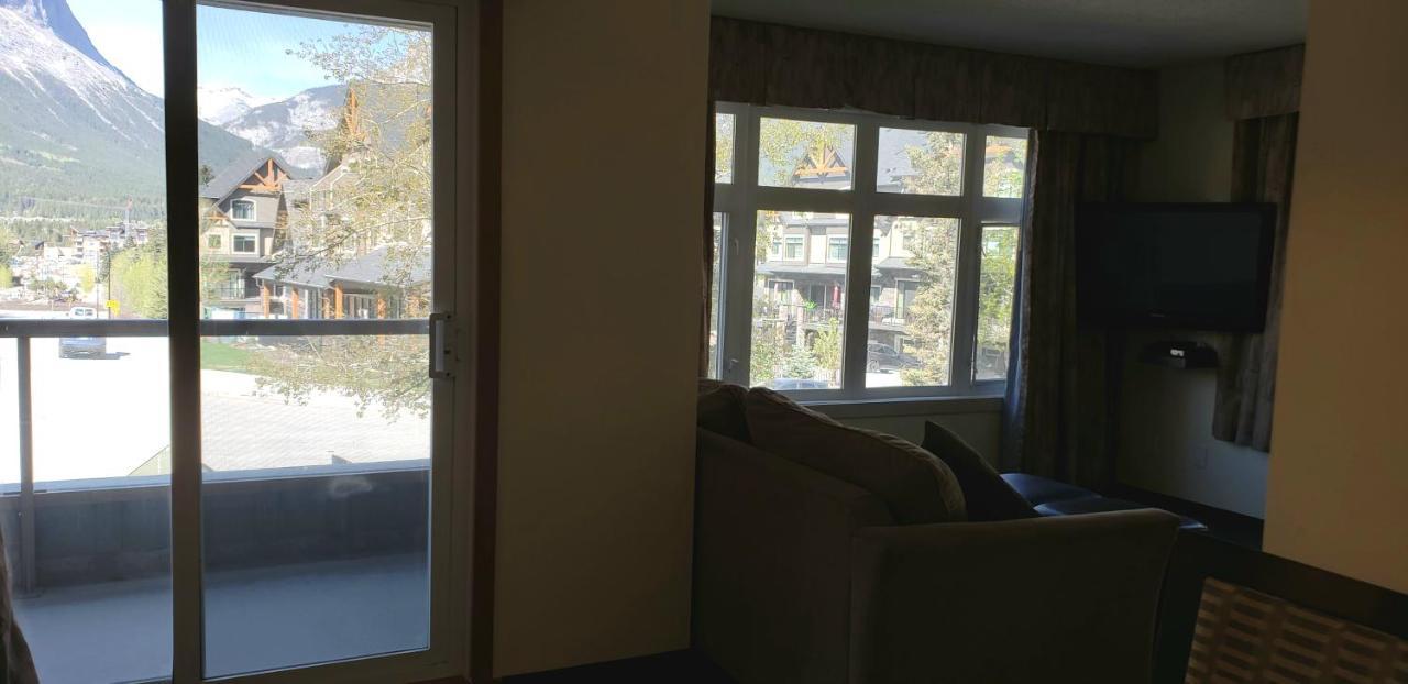 Aparthotel Windtower & 3*
