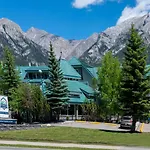 Pocaterra Inn & Waterslide