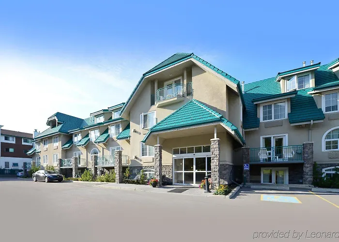 Pocaterra Inn & Waterslide