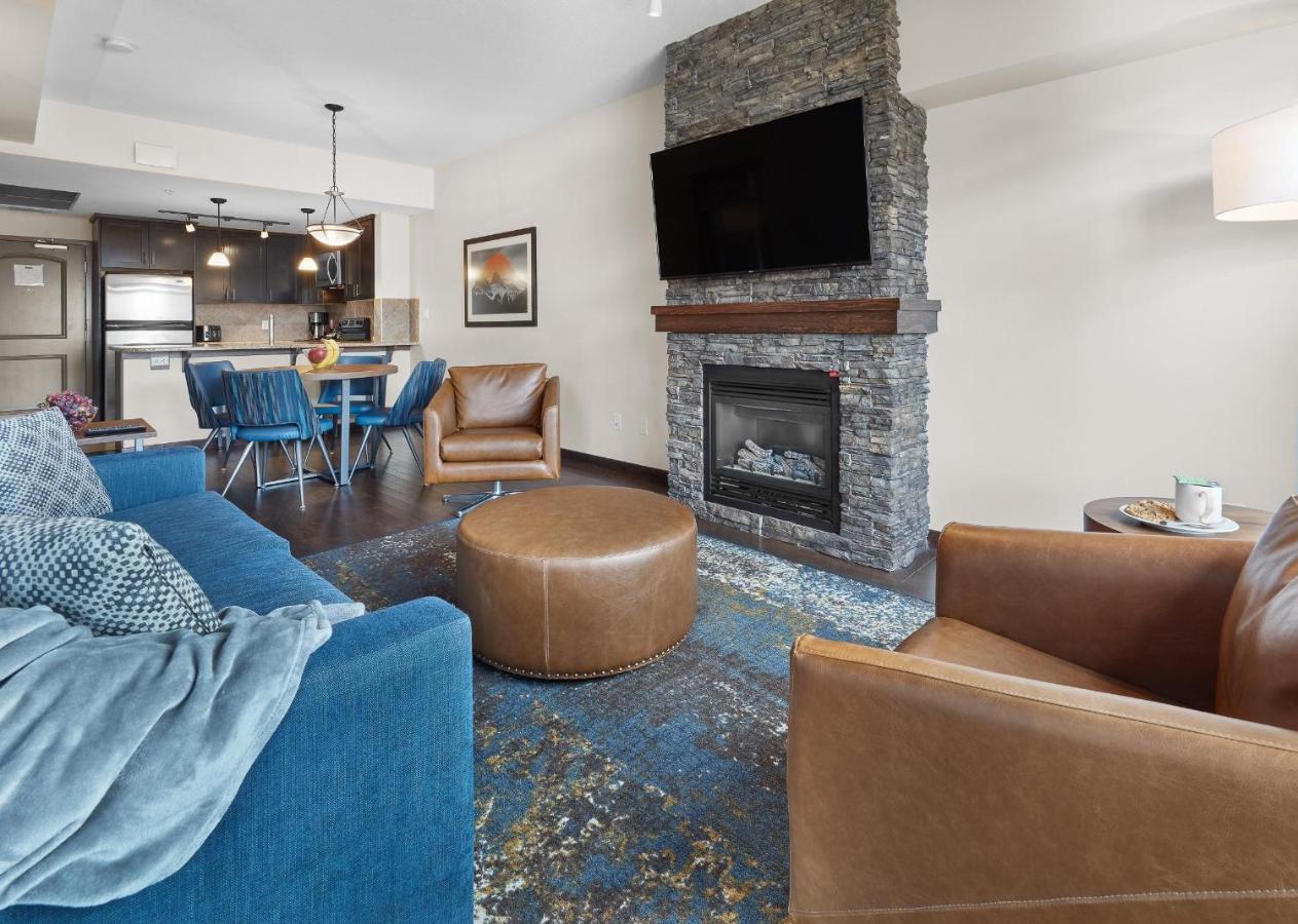 Holiday home Rocky Ridge - Great Mountain Views With Open Hot Tub And Outdoor Heated Pool Canmore