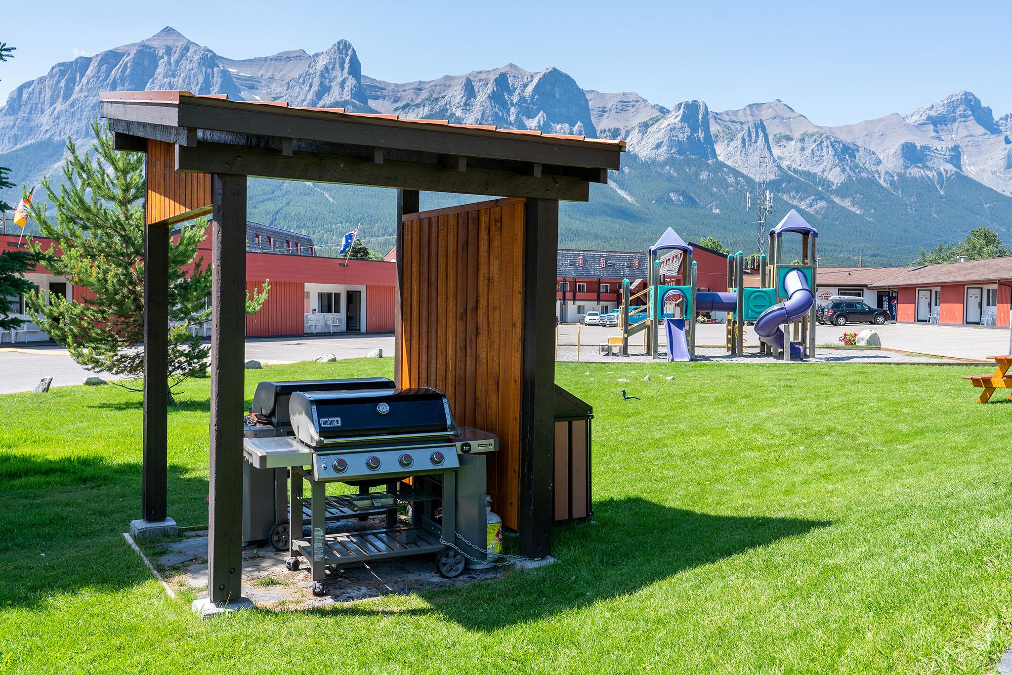 Hotel Rocky Mountain 2*