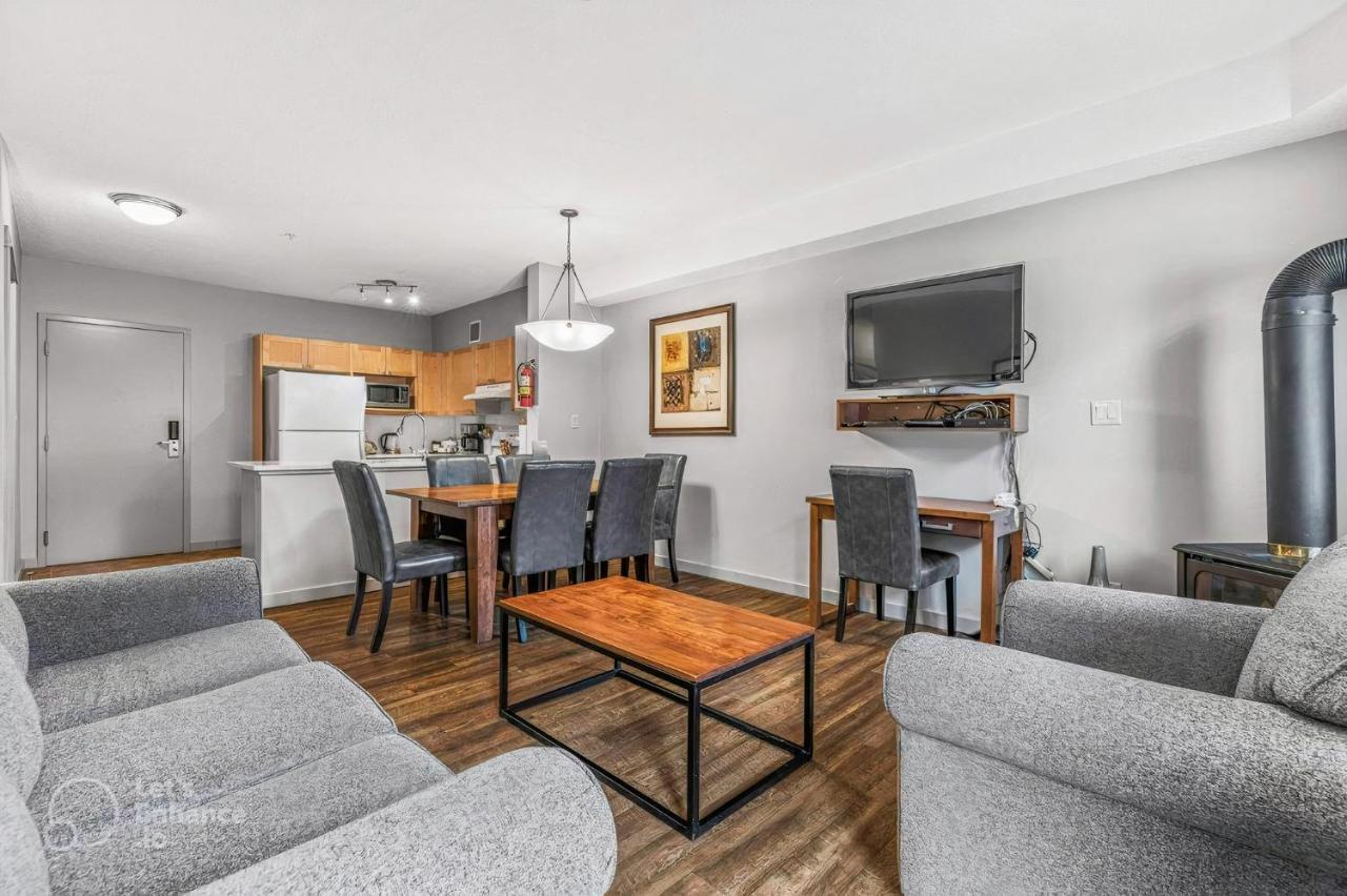 Apartment Rocky Mountain Getaway With Outdoor Heated Pool, 3 Hot Tubs, Gym, Bbq, Garage & 24 Hour Reception Near Banff